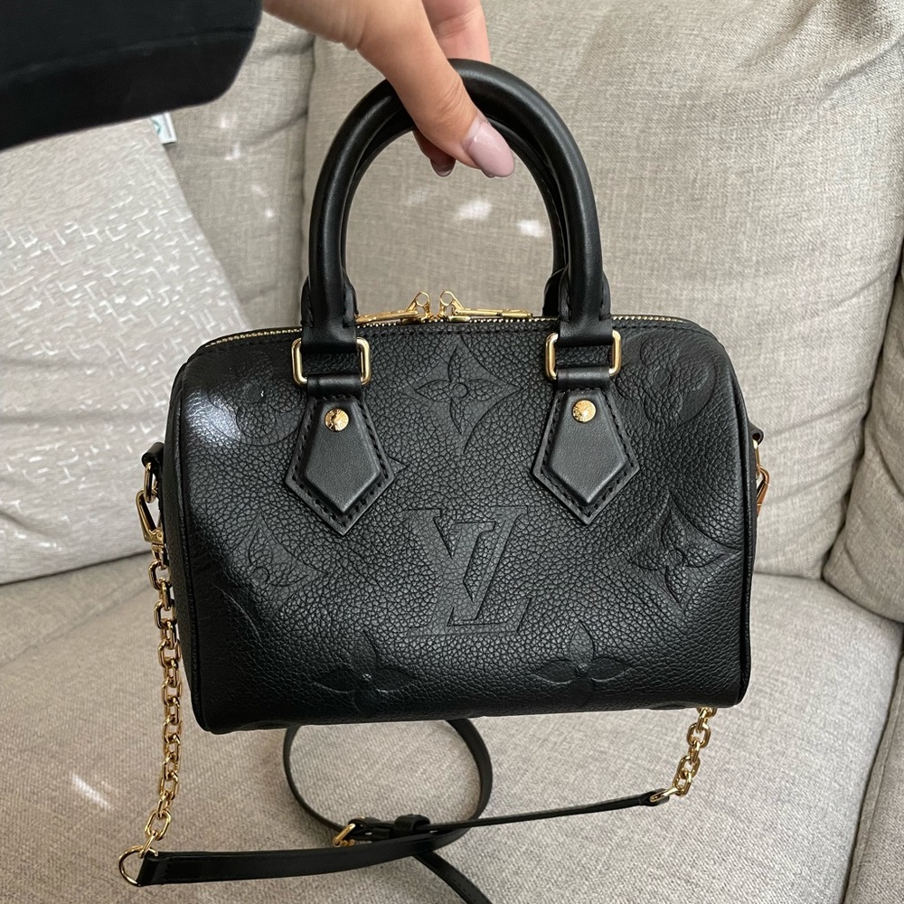 Sold!!! Louis Vuitton Speedy 20